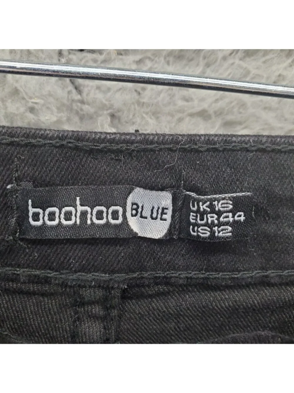 Boohoo Shorts Womens 12 Black High Rise Stretch Cycling Denim Style *NWT*